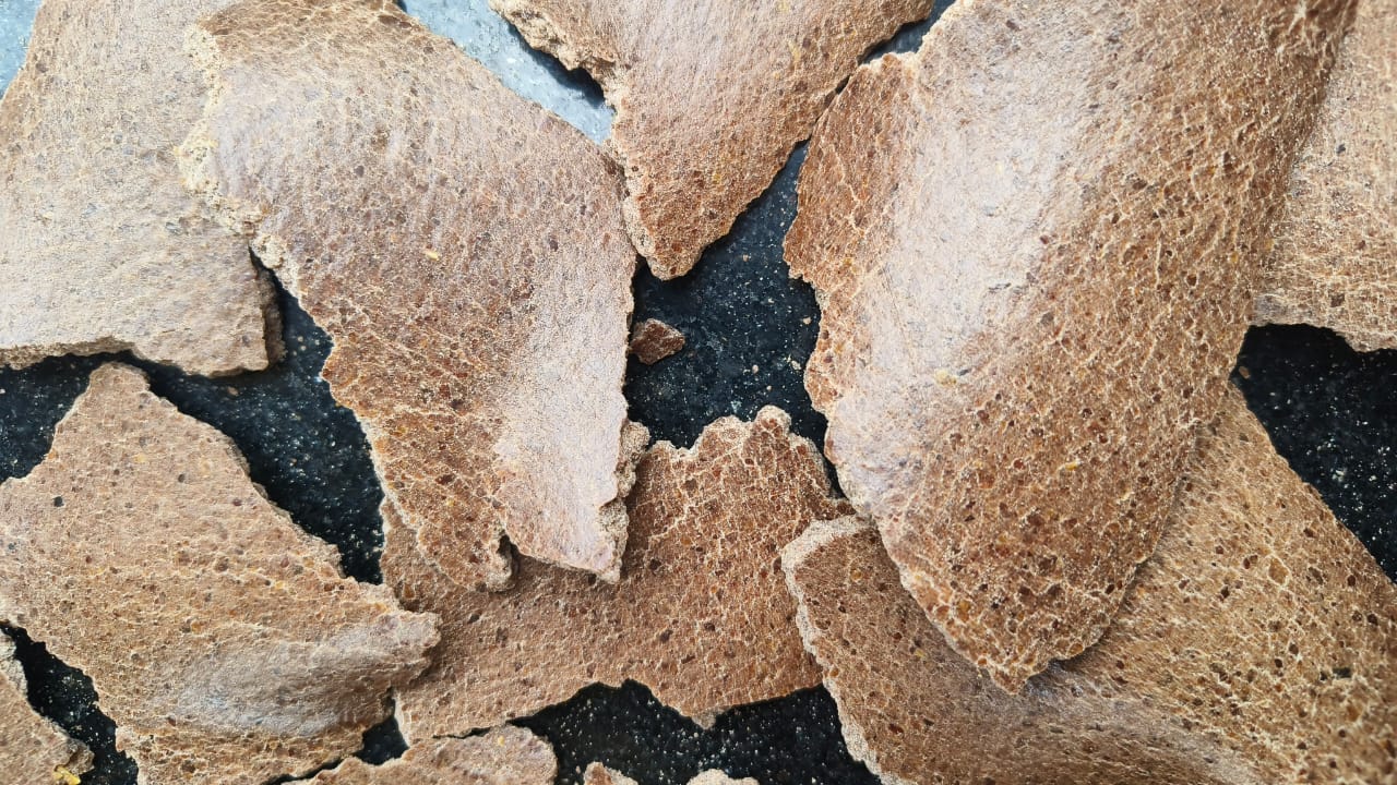 GN OIL CAKE 5 RS THICKNESS QUALITY